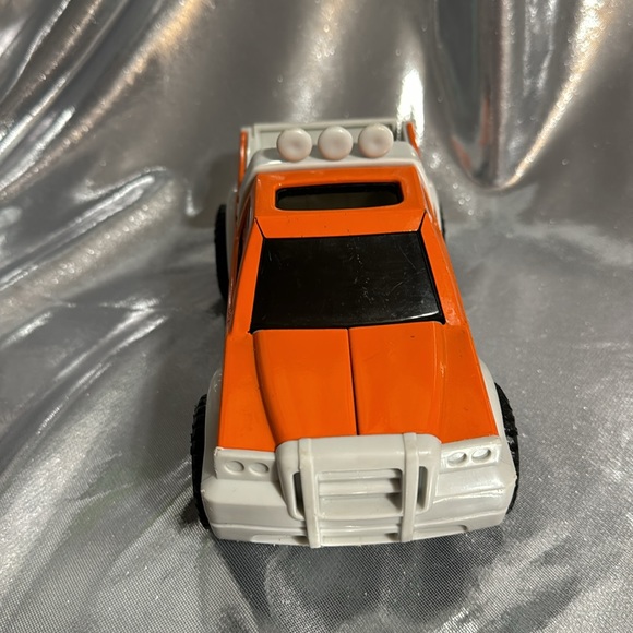 Nylint Wazoo Water Sports Diecast Plastic Truck 8" Rolling Toy - Picture 2 of 8